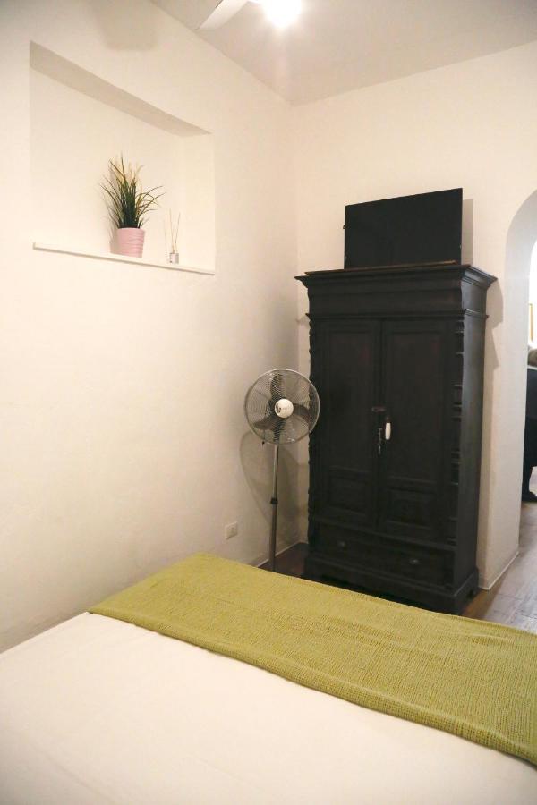 Schiavuzzo 38 Apartment Palermo Bagian luar foto